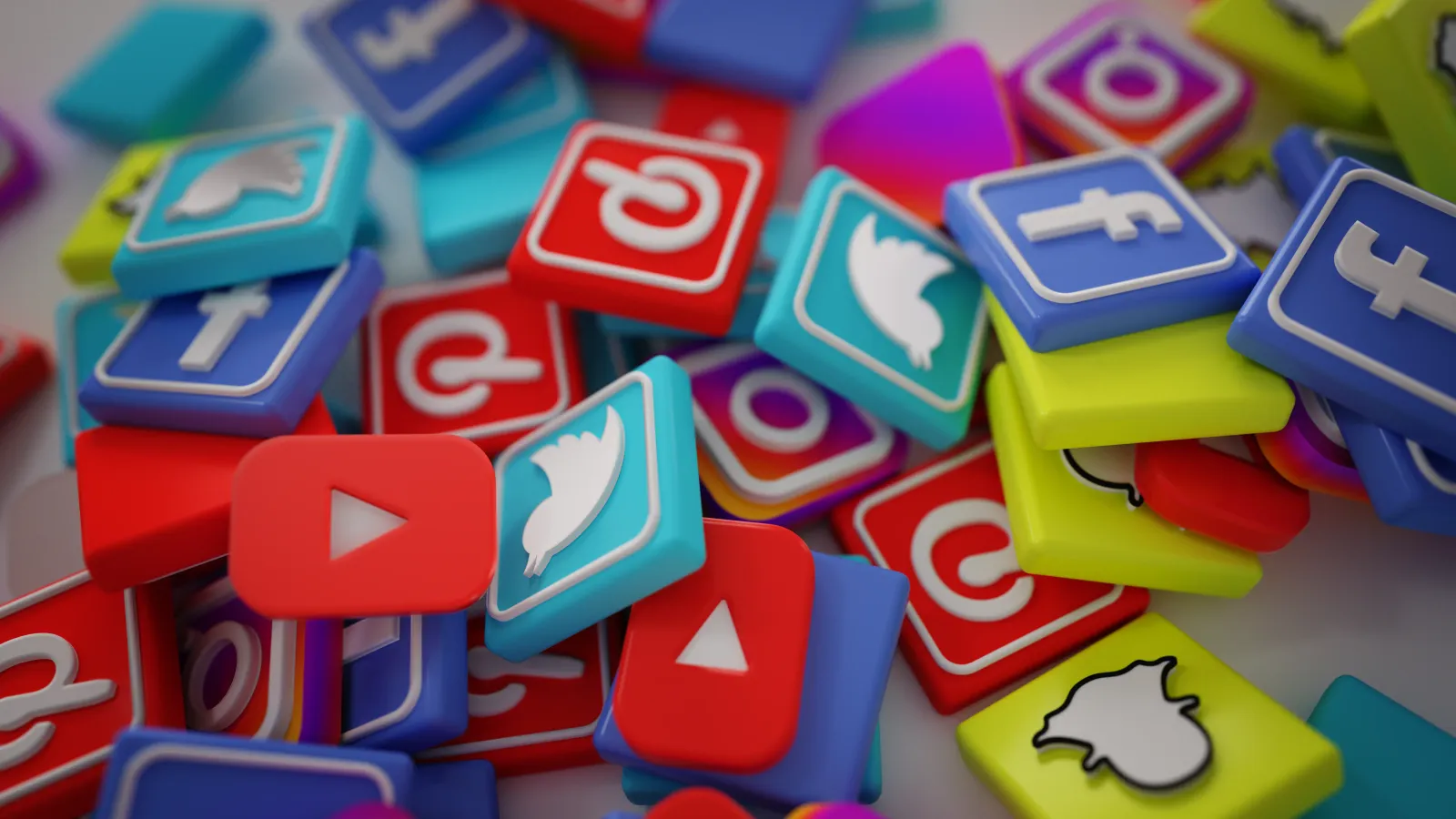 Aprenda a conquistar seu público com posts incríveis nas redes sociais.