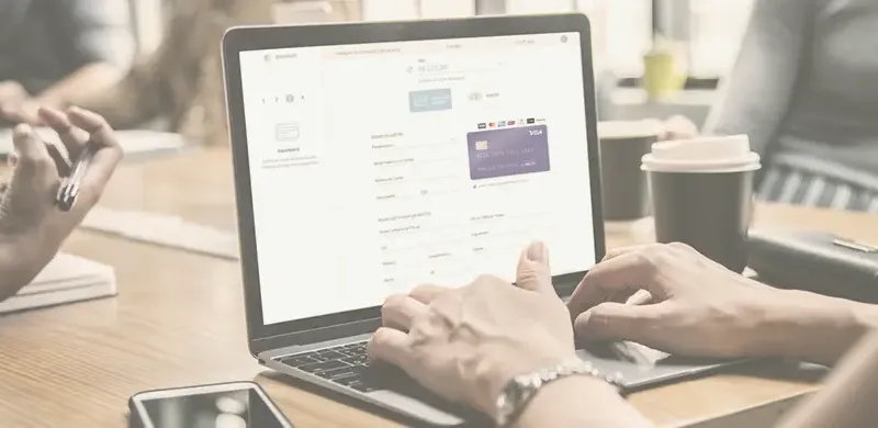 Sim, é possível criar cursos de sucesso com uma equipe enxuta e custos baixos